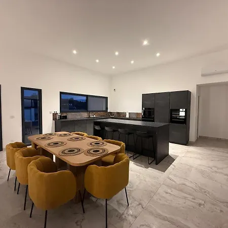 Modern With Private Pool In Bergerac Saint-Laurent-des-Vignes
